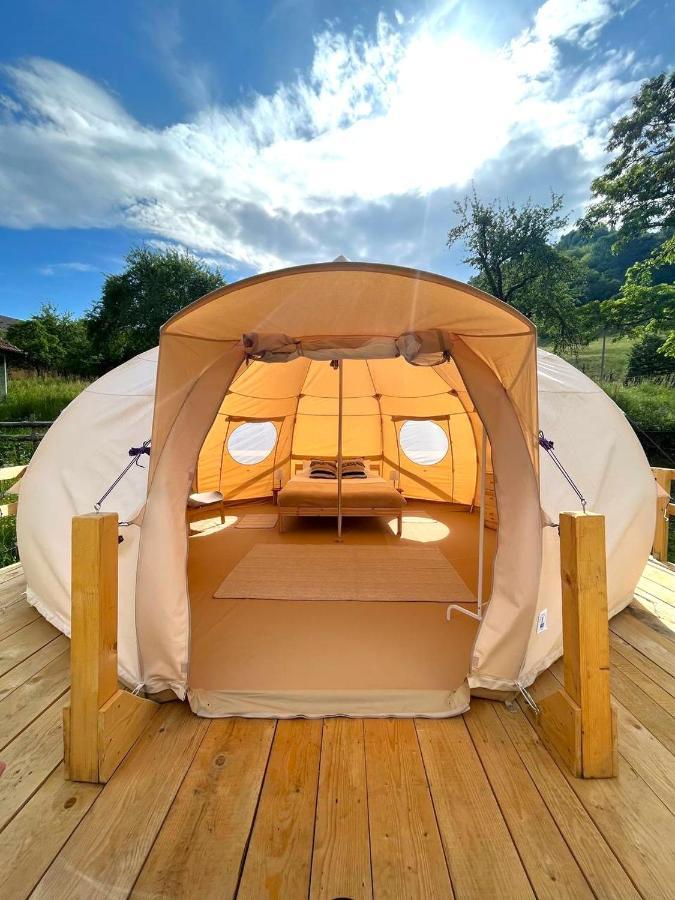 Flore'S Garden Glamping Bran  Ngoại thất bức ảnh