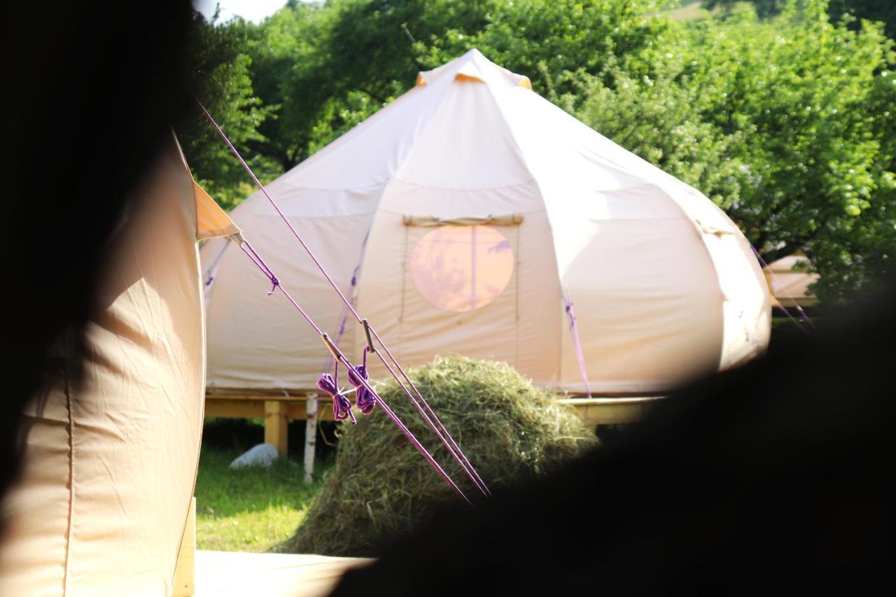 Flore'S Garden Glamping Bran  Ngoại thất bức ảnh