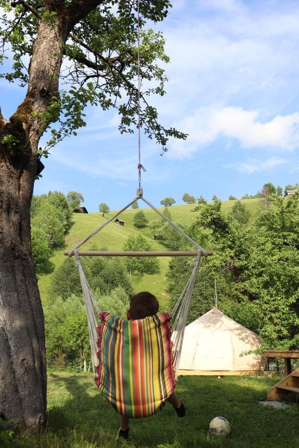 Flore'S Garden Glamping Bran  Ngoại thất bức ảnh