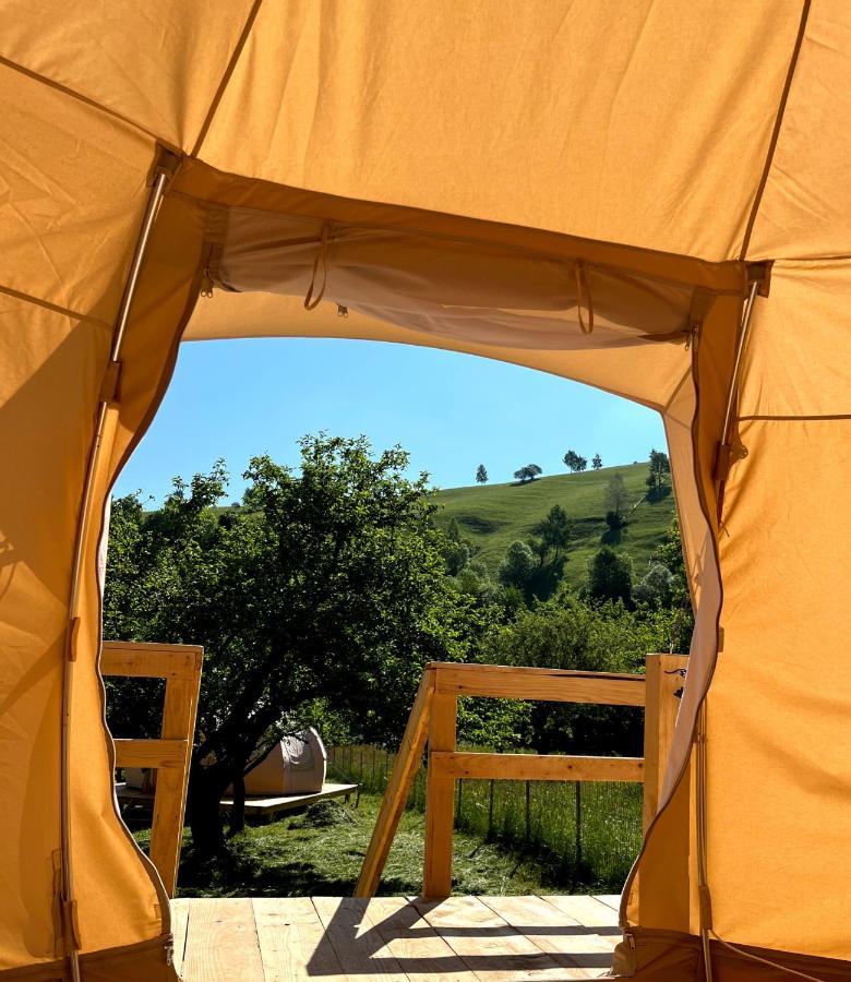 Flore'S Garden Glamping Bran  Ngoại thất bức ảnh