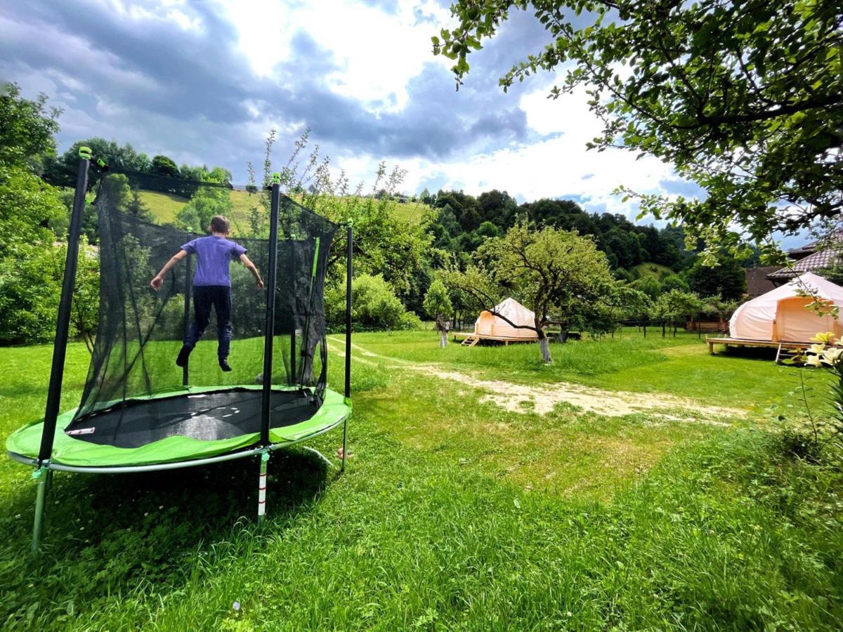 Flore'S Garden Glamping Bran  Ngoại thất bức ảnh